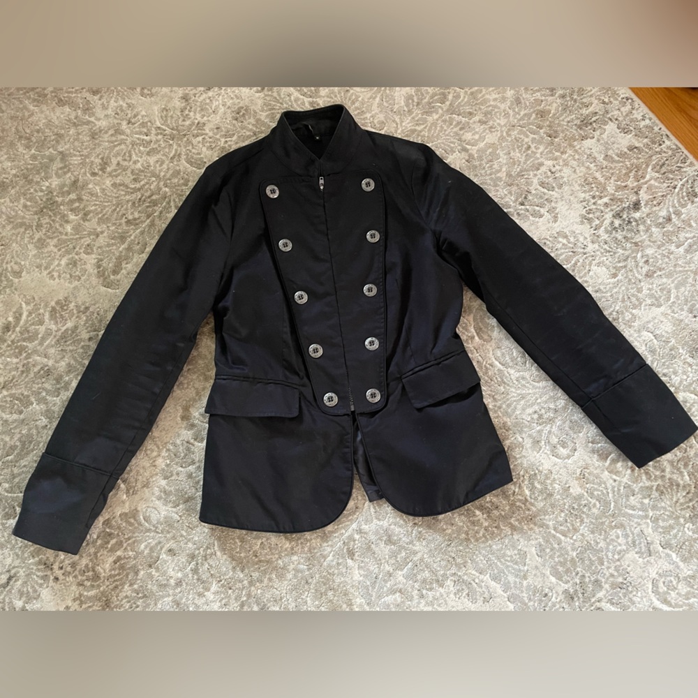 Ambition jacket size M women’s zipper closure 2 pockets black stand up collar